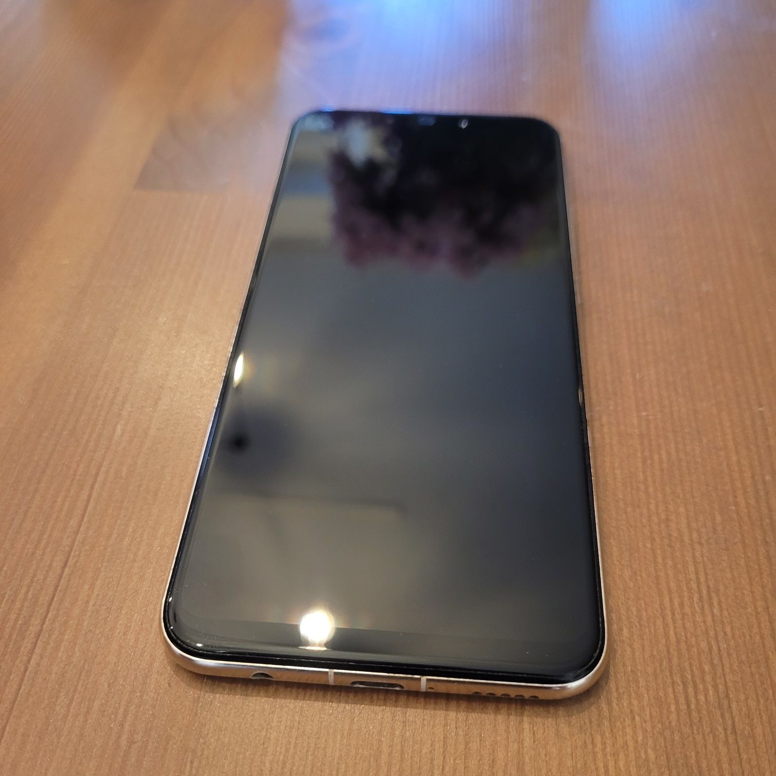 Huawei Mate 20 Lite 4/64GB – smartfon w dobrym stanie, duży zestaw