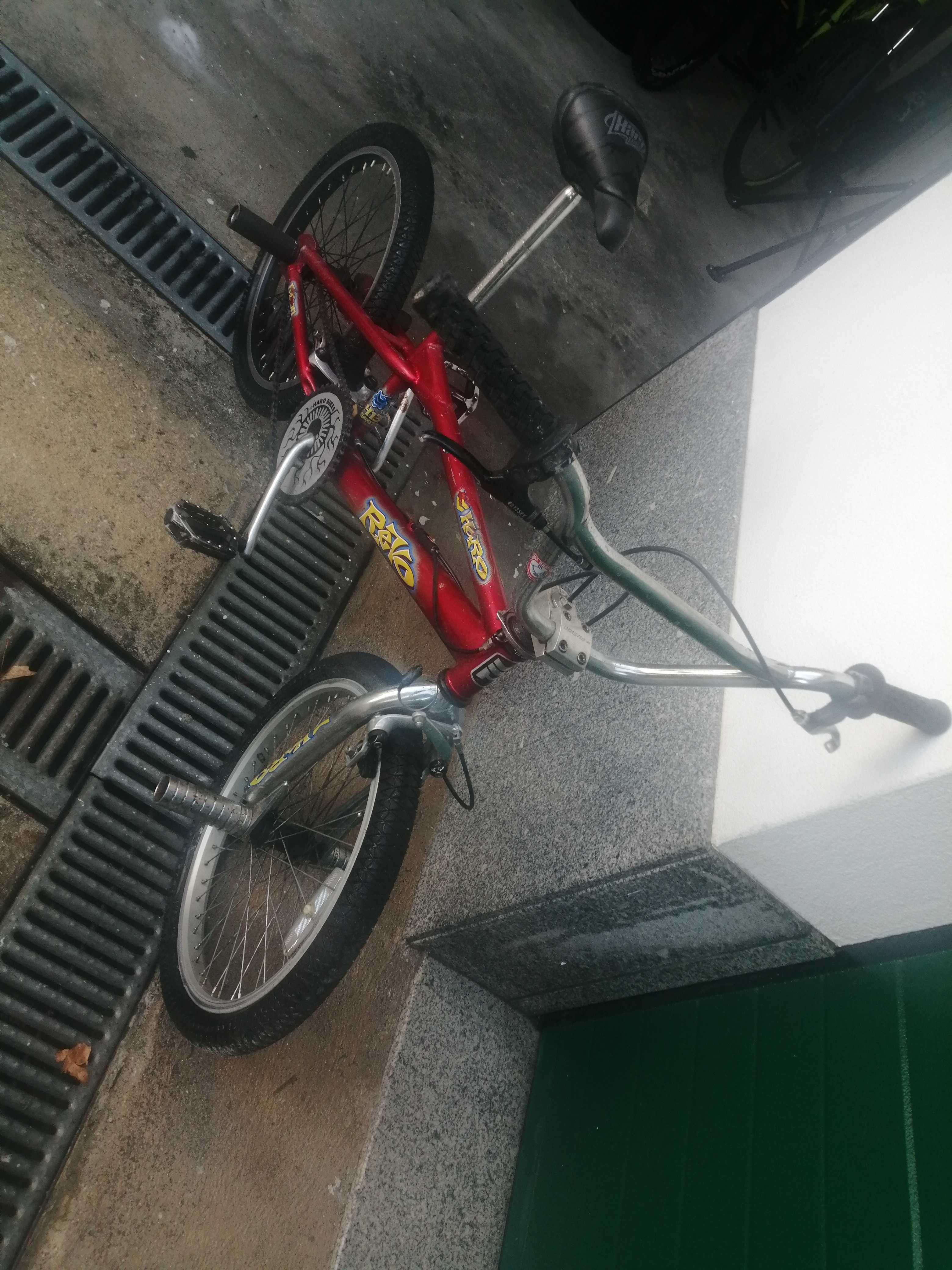 Bicicleta de BMX Haro Revo