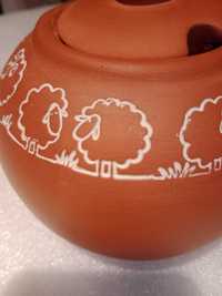 Ceramiczne naczynie wielkanocne baranki