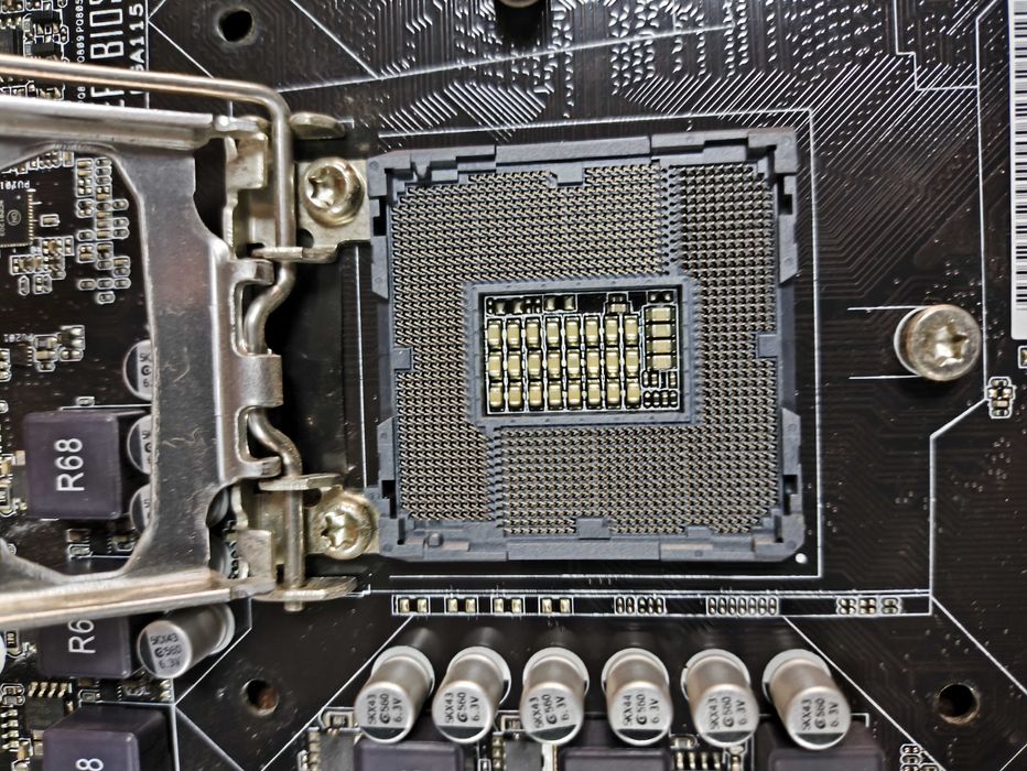 Материнская плата Asus H110M-C Pentium G4560 на запчасти