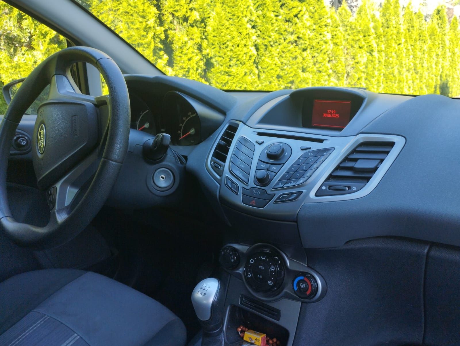 Ford fiesta niski przebieg