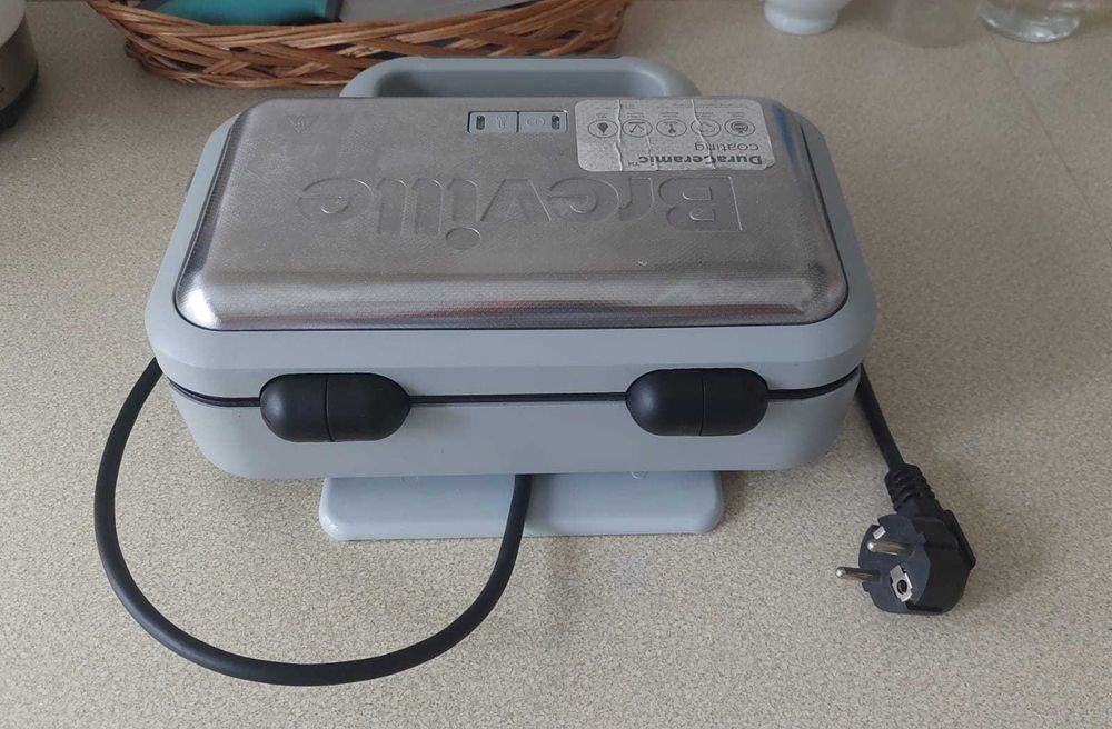 Opiekacz do kanapek BREVILLE DURACERAMIC VST070X