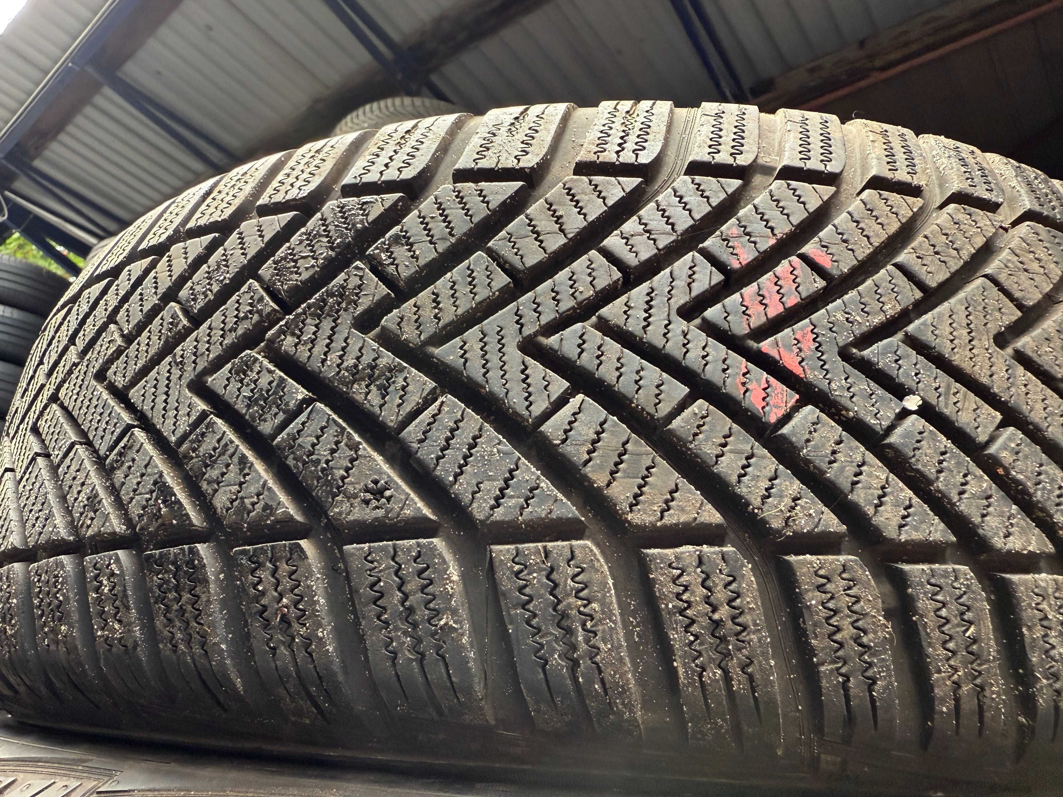 Komplet opon zimowych Vredestein Wintrac 205/55r16 91H 2021 r.