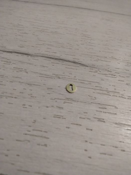 Кілечко з клеймом від золотого ланцюжка.( 585 * 0.06 грм. ).