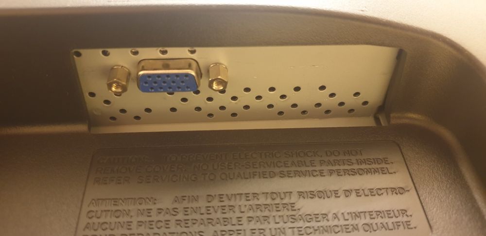 Монітор LG FLATRON E1941