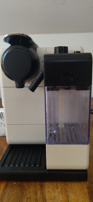 Ekspres do kawy DeLonghi Nespresso kapsułki