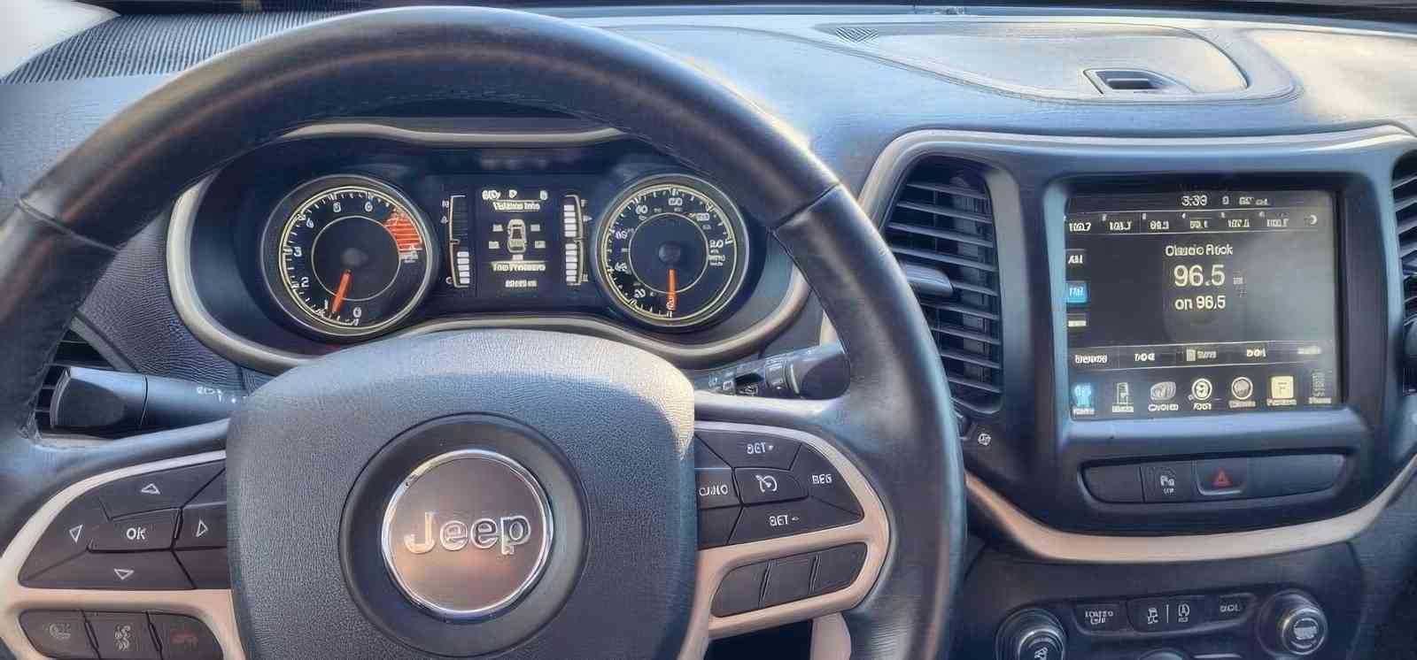 2017 Jeep Cherokee