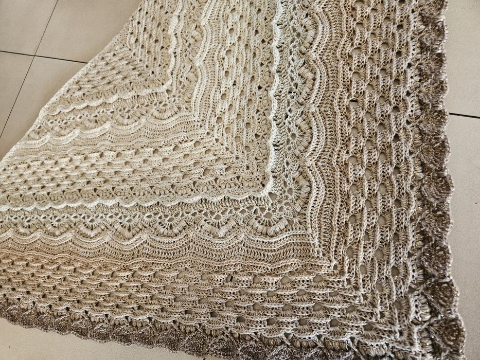 Chusta robiona na szydełku rękodzieło Handmade idealna na prezent