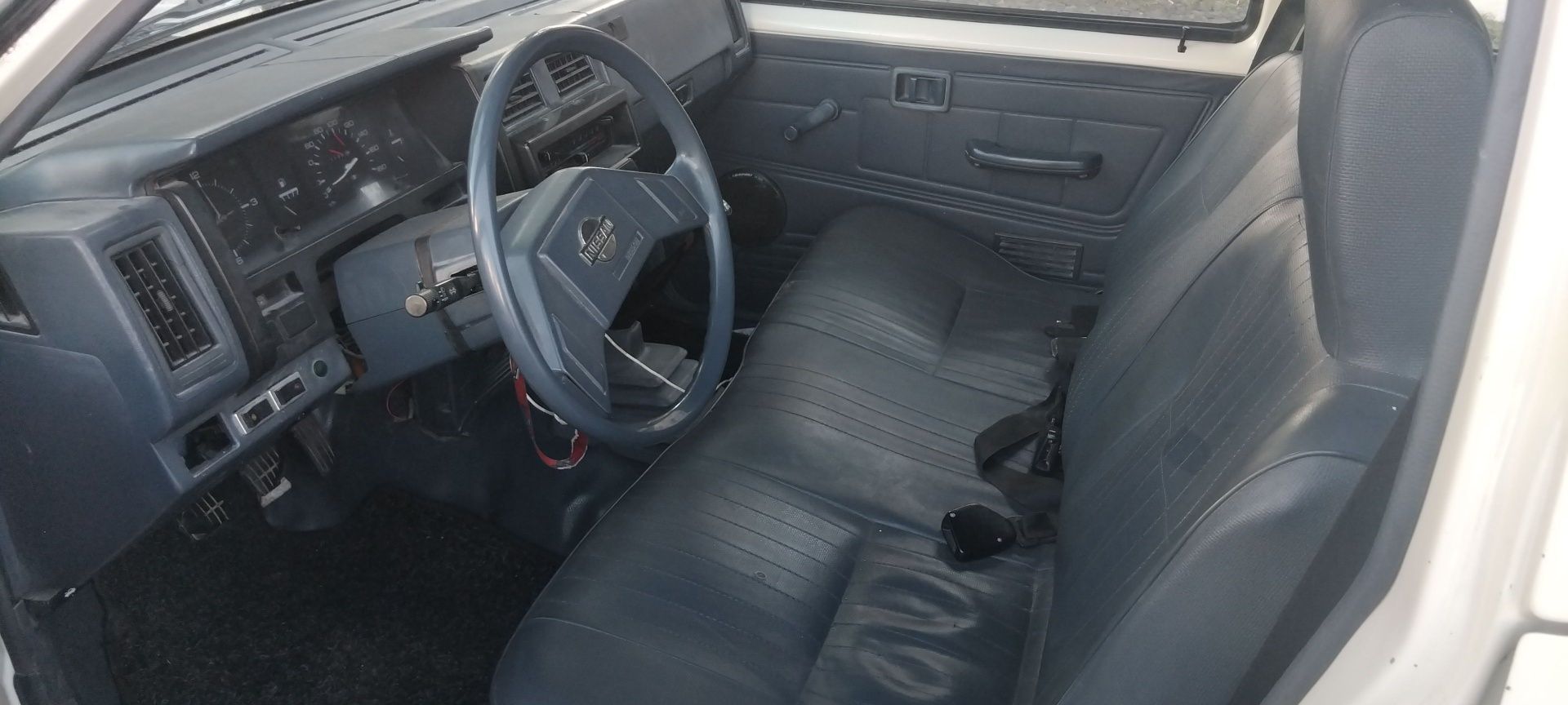 Vendo ou troco carrinha de 6 lugares