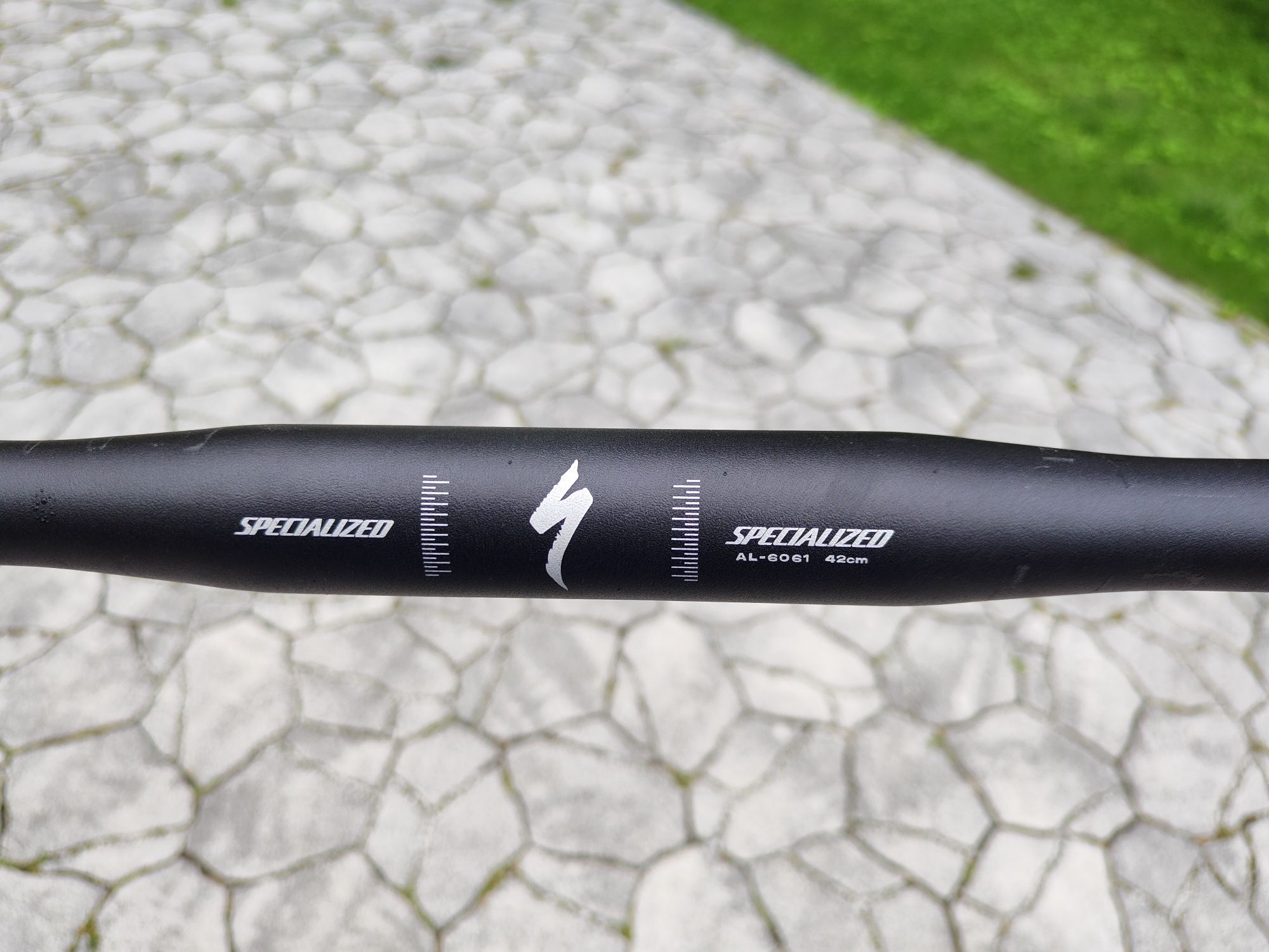 Nowa kierownica szosowa Specialized Shallow Drop 42 cm