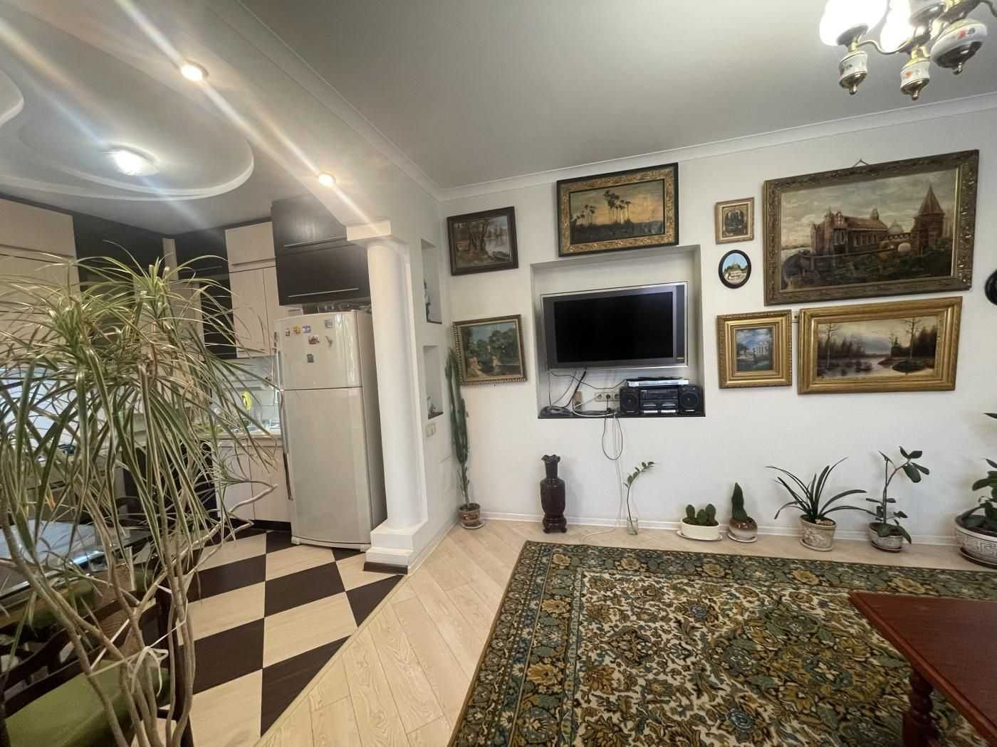 Продам отличный дом Правый Берег