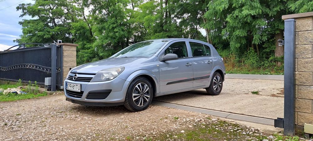 Opel Astra 13 Lat w jednych rękach! Spalanie 4,5L/100km! Polecam!