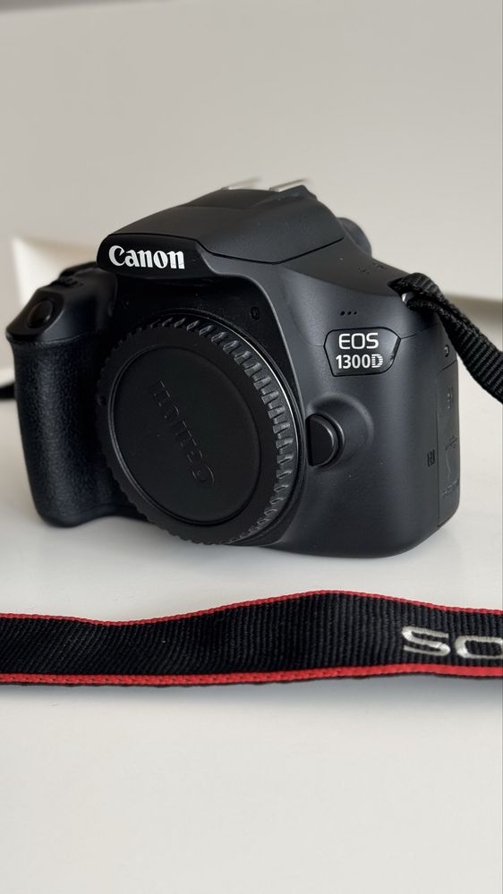 Canon EOS 1300D + Acessorios