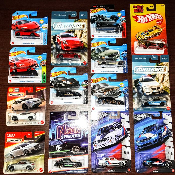 New Porsche Ferrari Mercedes BMW Hot Wheels Matchbox колекційні моделі