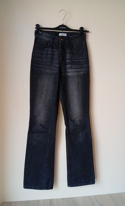 Czarne jeansy dzwony z kieszeniami, rozmiar XS