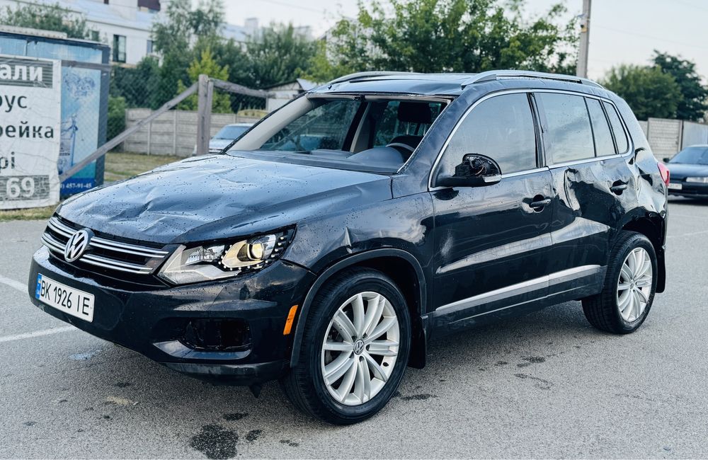 Продам Volkswagen Tiguan 2016 рік 2.0 Бензин після ДТП! На ходу!