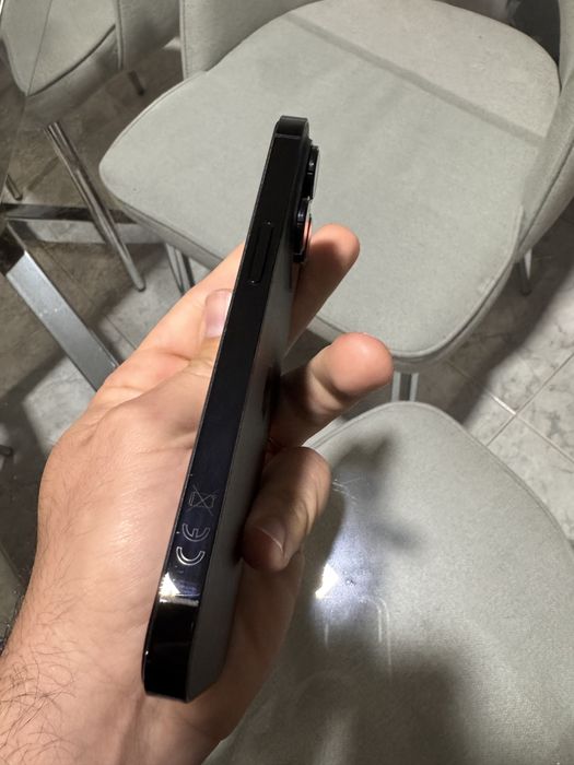 iPhone 14 Pro 256GB – Perfeito Estado + Acessórios