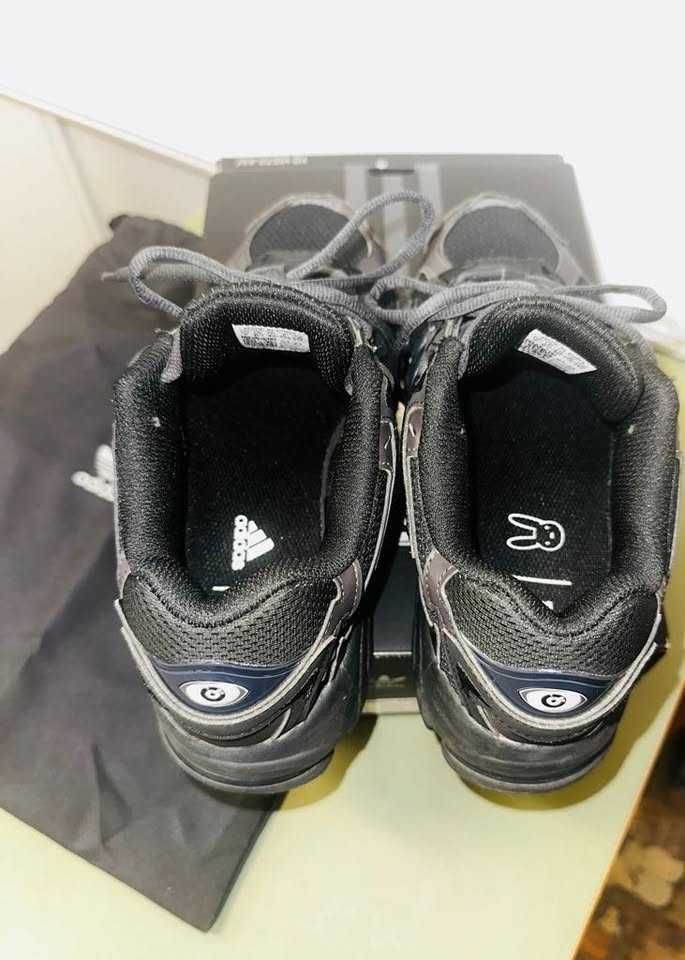 Tenis Adidas, Bad Bunny Response CL
I