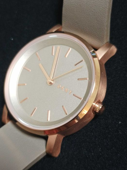 Zegarek damski DKNY jak nowy