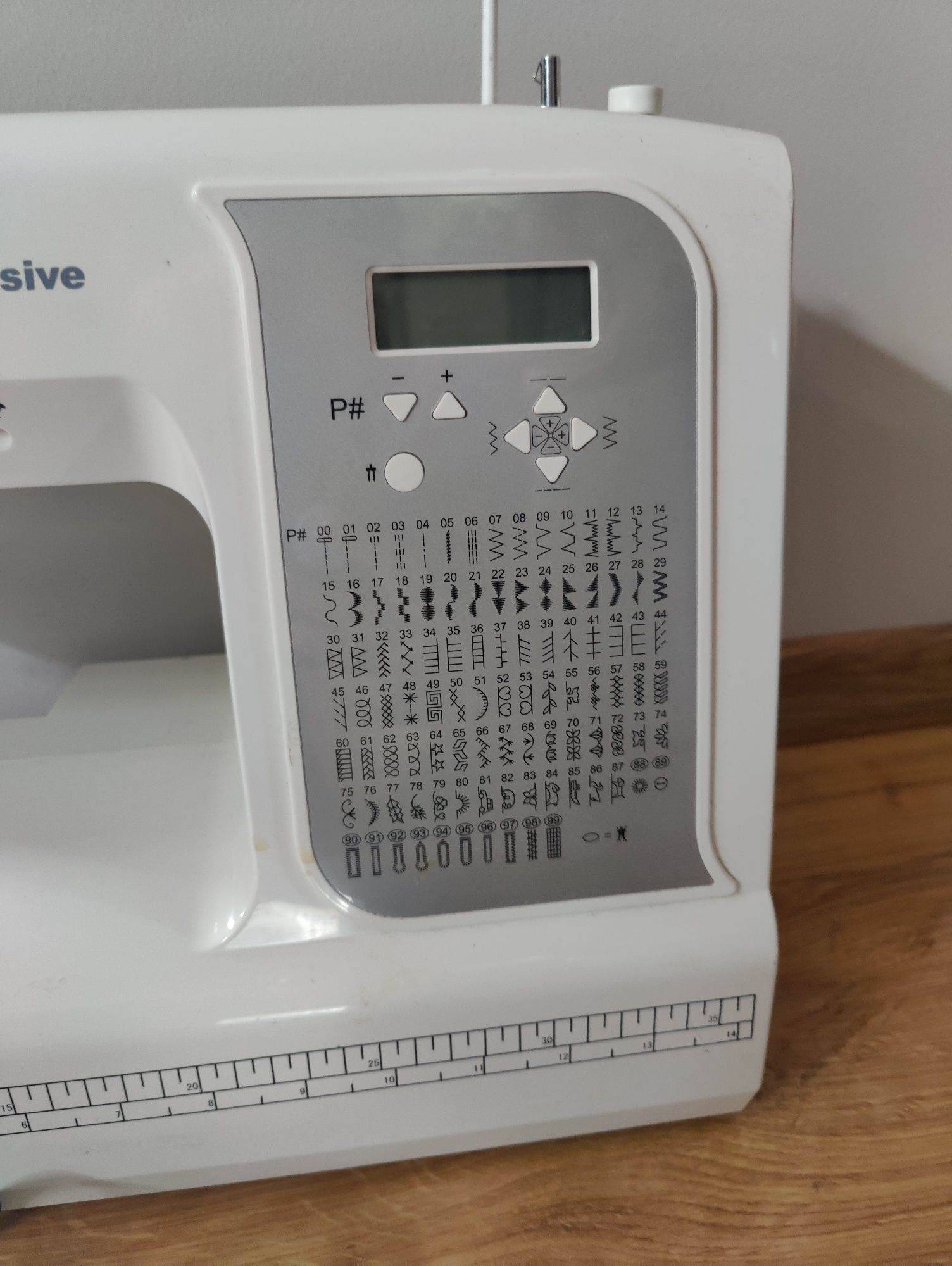 Maszyna do szycia elektroniczna W6 n2000 Exklusive