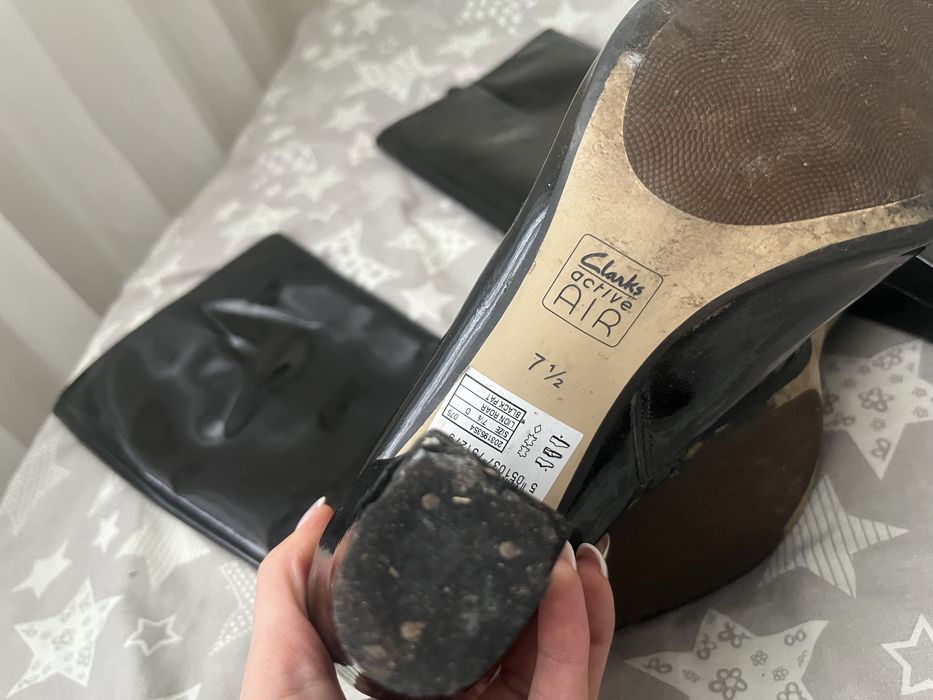 Продам сапоги натуральный лак