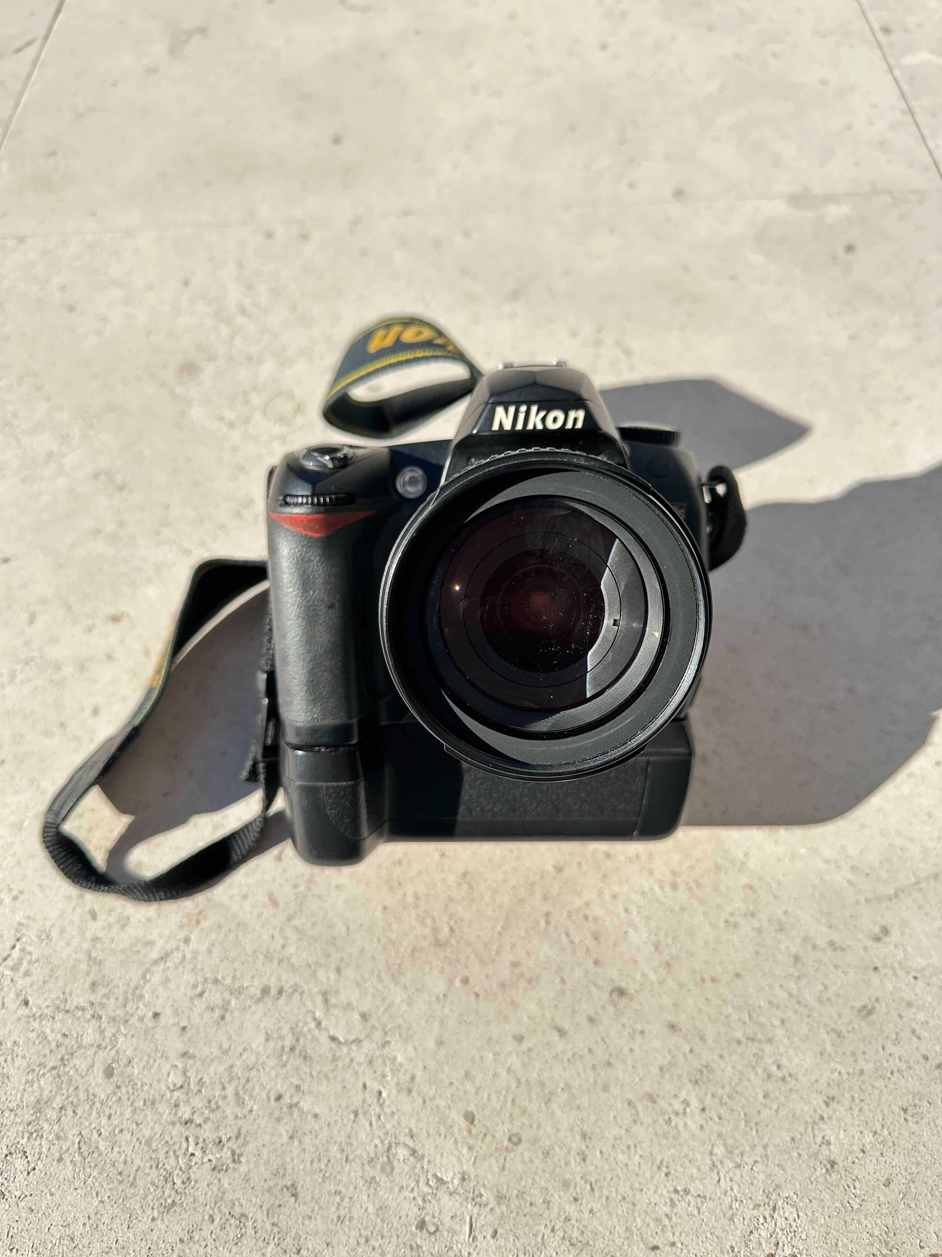 Máquina Fotográfica D 70 S + 18-70mm