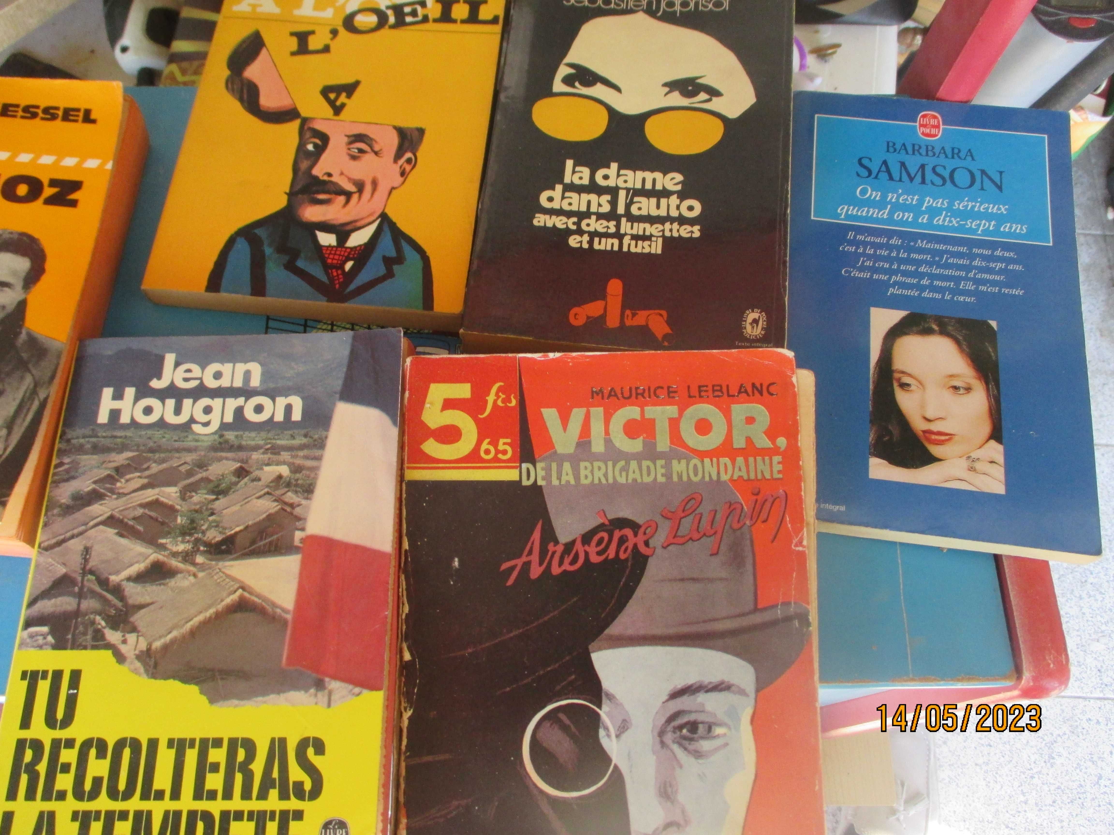 Livros antigos em lingua francesa