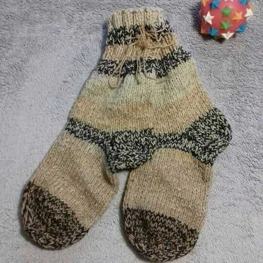 Высокие тёплые женские шерстяные носки для домашнего гардероба