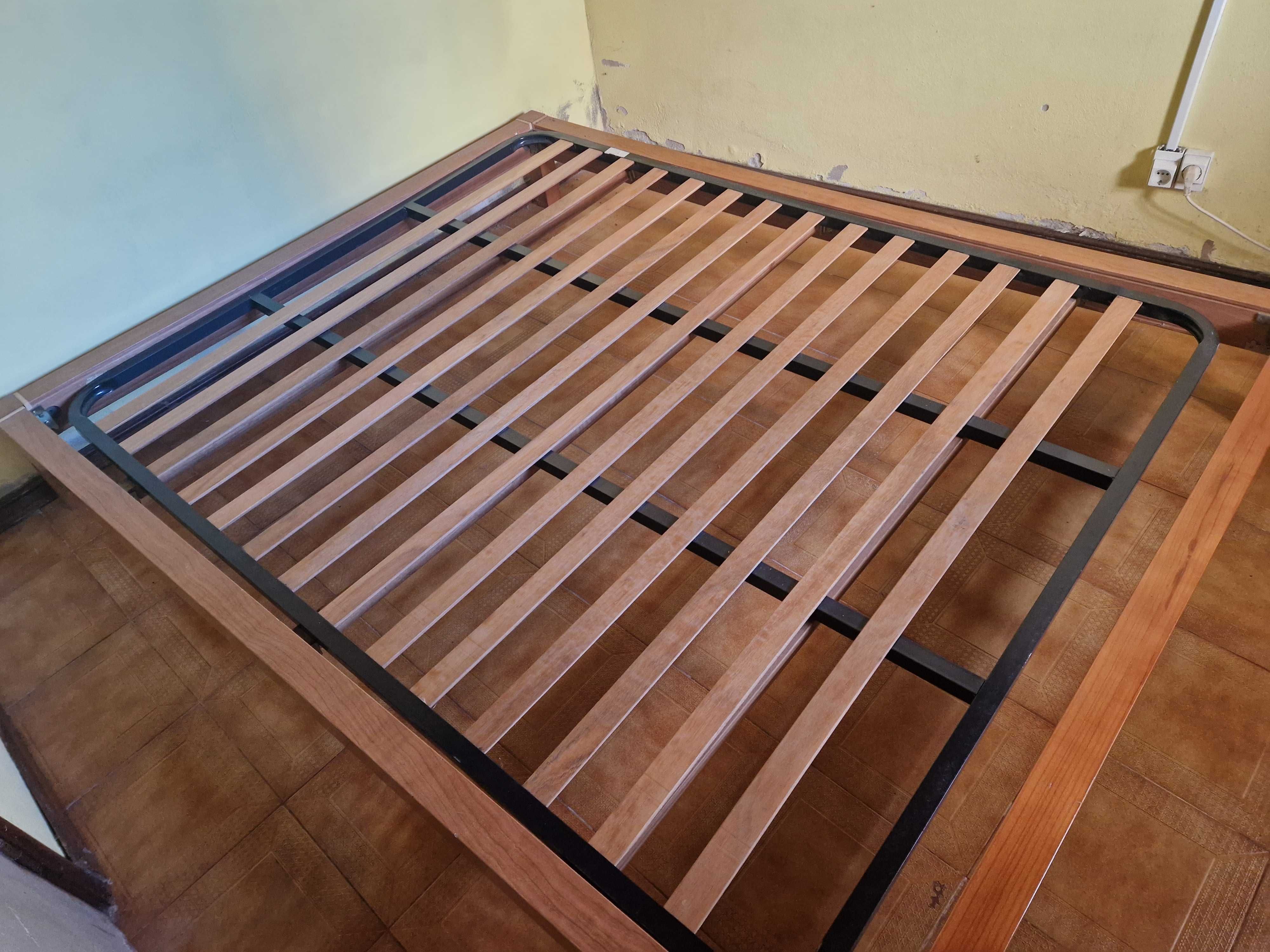 Estrado Cama casal