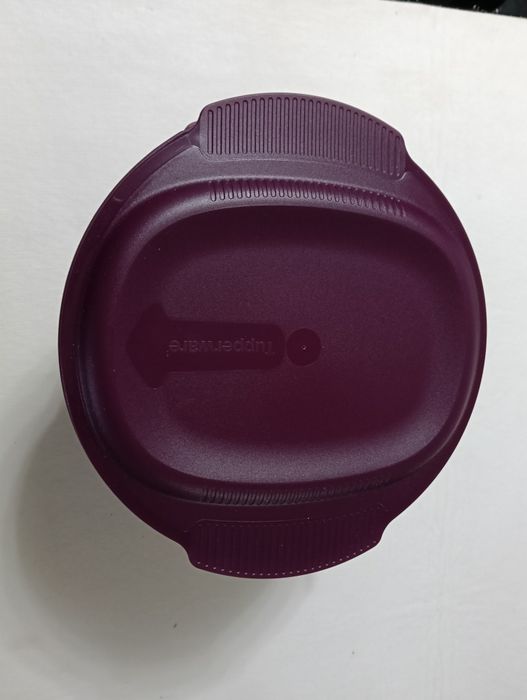 Tupperware para cozer massa no microondas 
Tem as marca