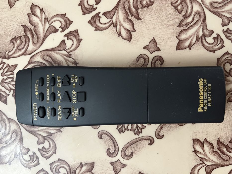 Видеомагнитофон Panasonic