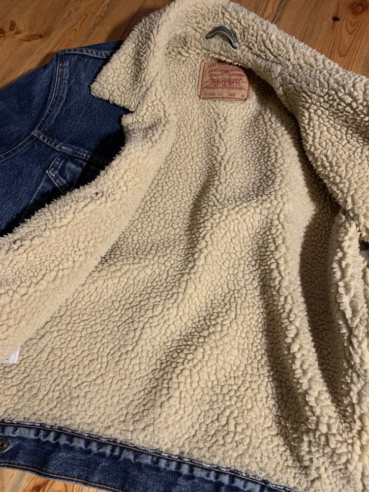 Levi’s шерпа size M