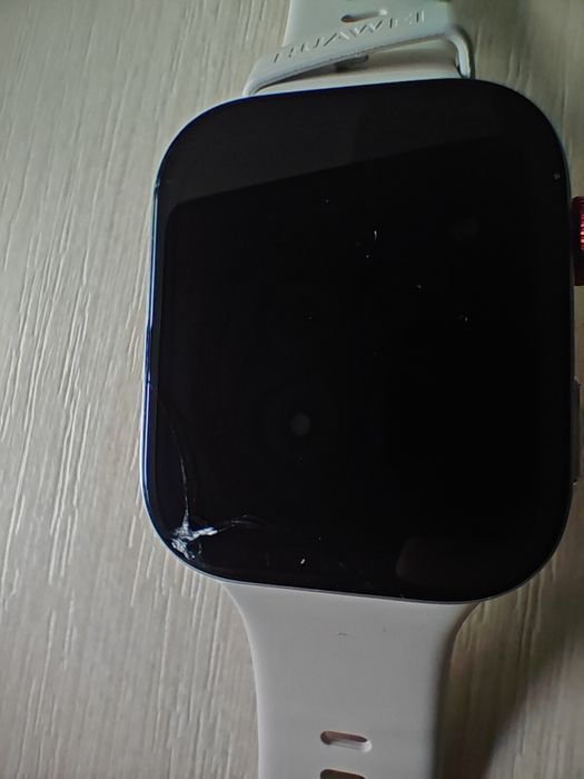 Смарт годинник Huawei fit3