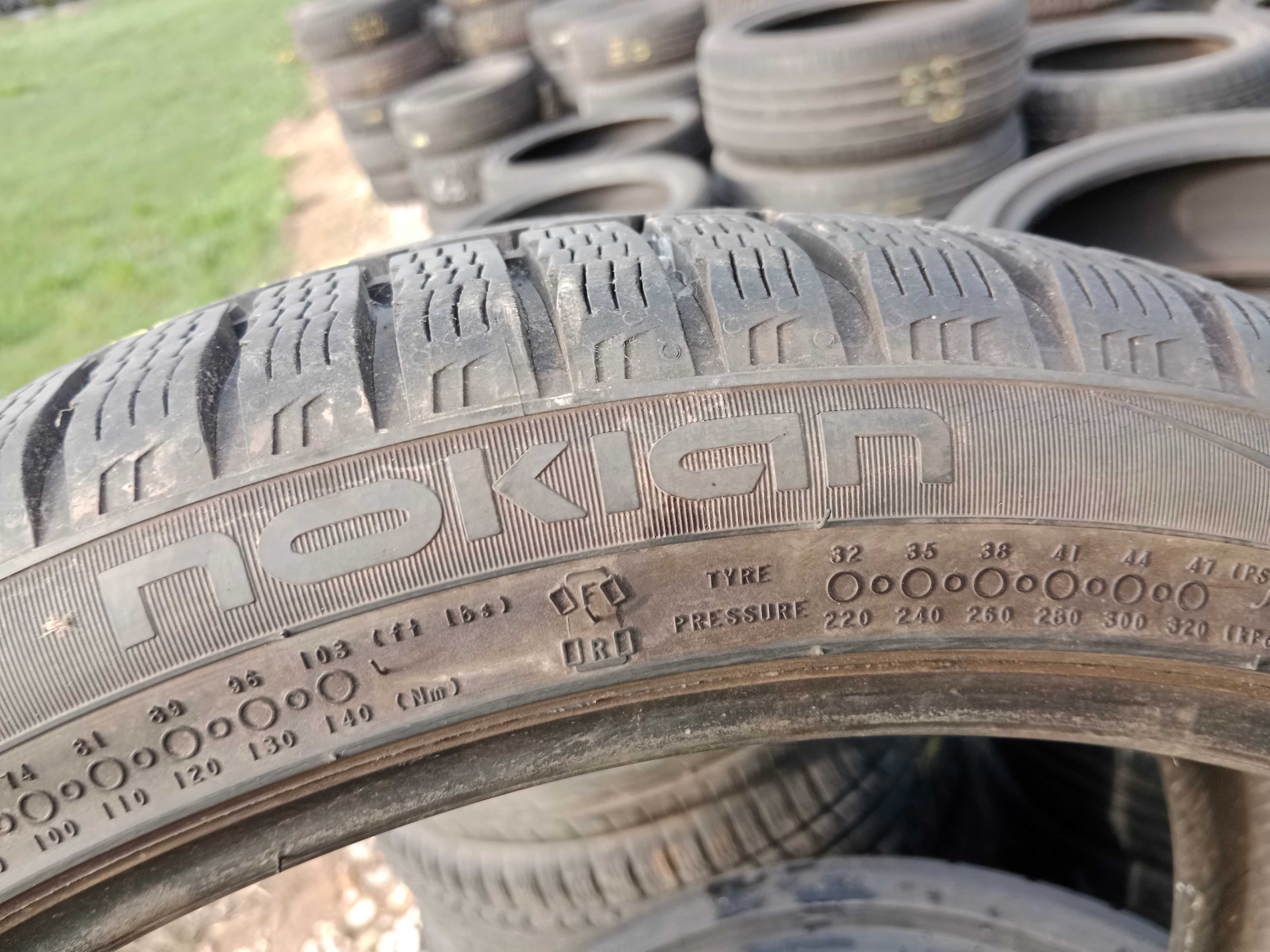 Opona używana 225/40R19 Nokian WR A4 1szt.