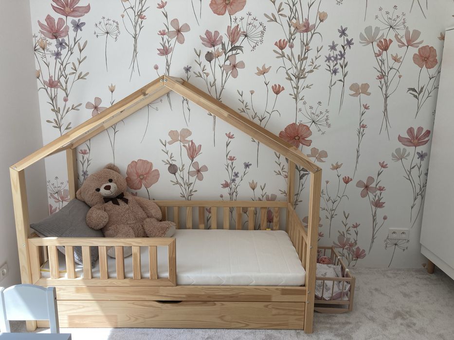 Łóżko domek Luletto z barierką i szufladą drewniane materac 160x70