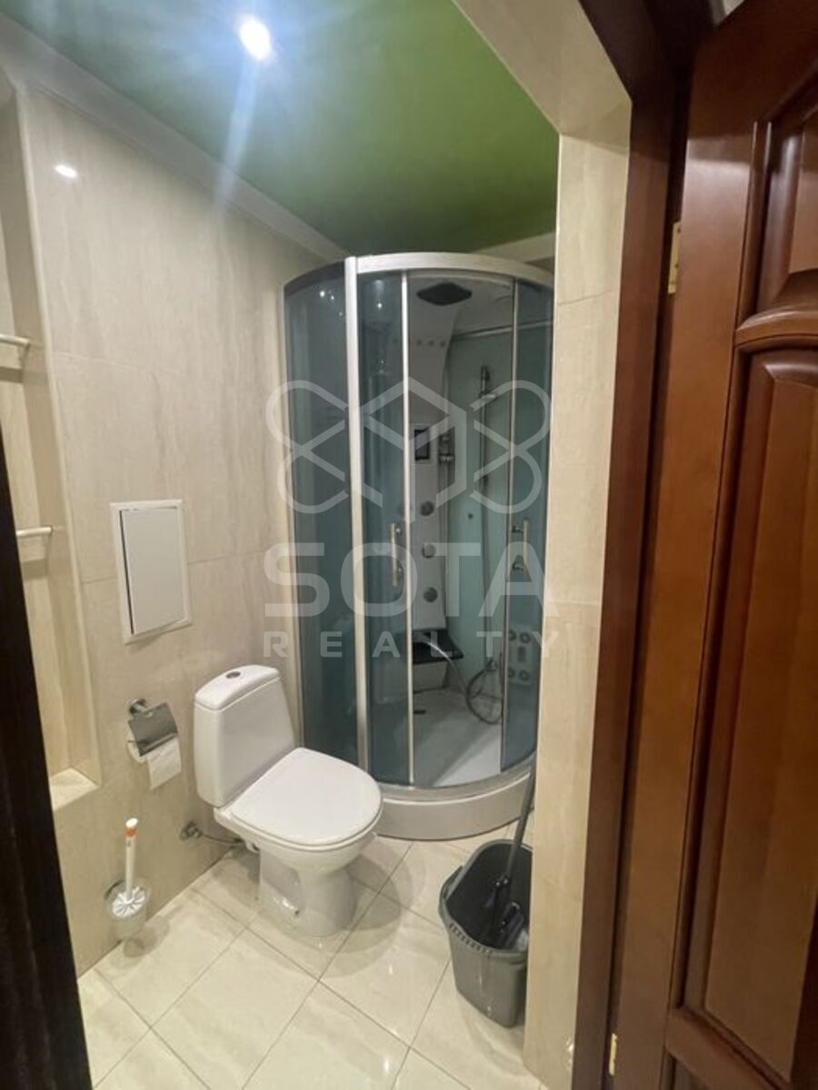 Затишна 1к квартира, вул. Кубанської України 29, метро Лісова