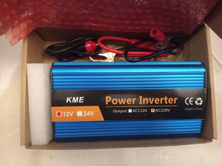 Інвертор в наявності Power Invertor KME 12V- 220V 2600W