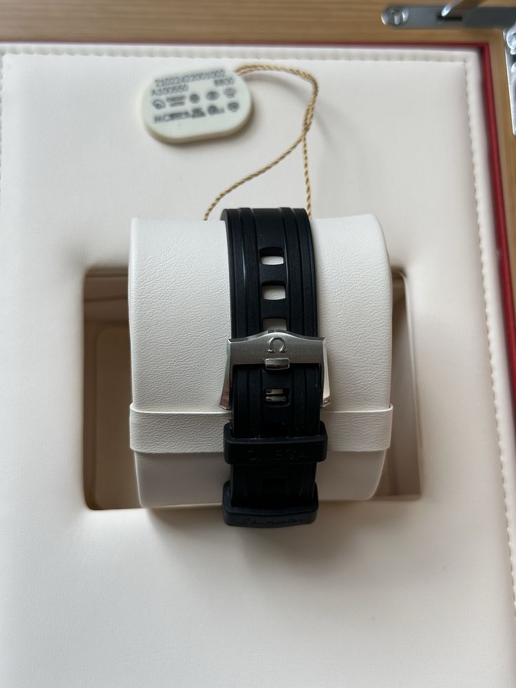 Omega Seamaster Diver 300M  ref. 210.22.42.20.01.002