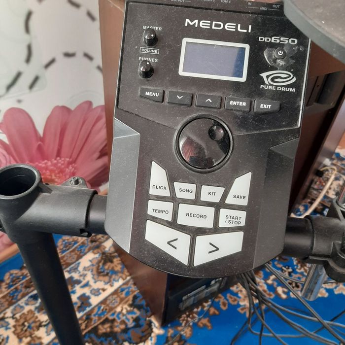 Электронная ударная установка Medeli DD650