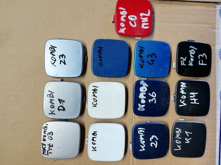 Zaślepka zderzaka haka tylnego tył Ford Focus mk2 kombi 04-07r kolory