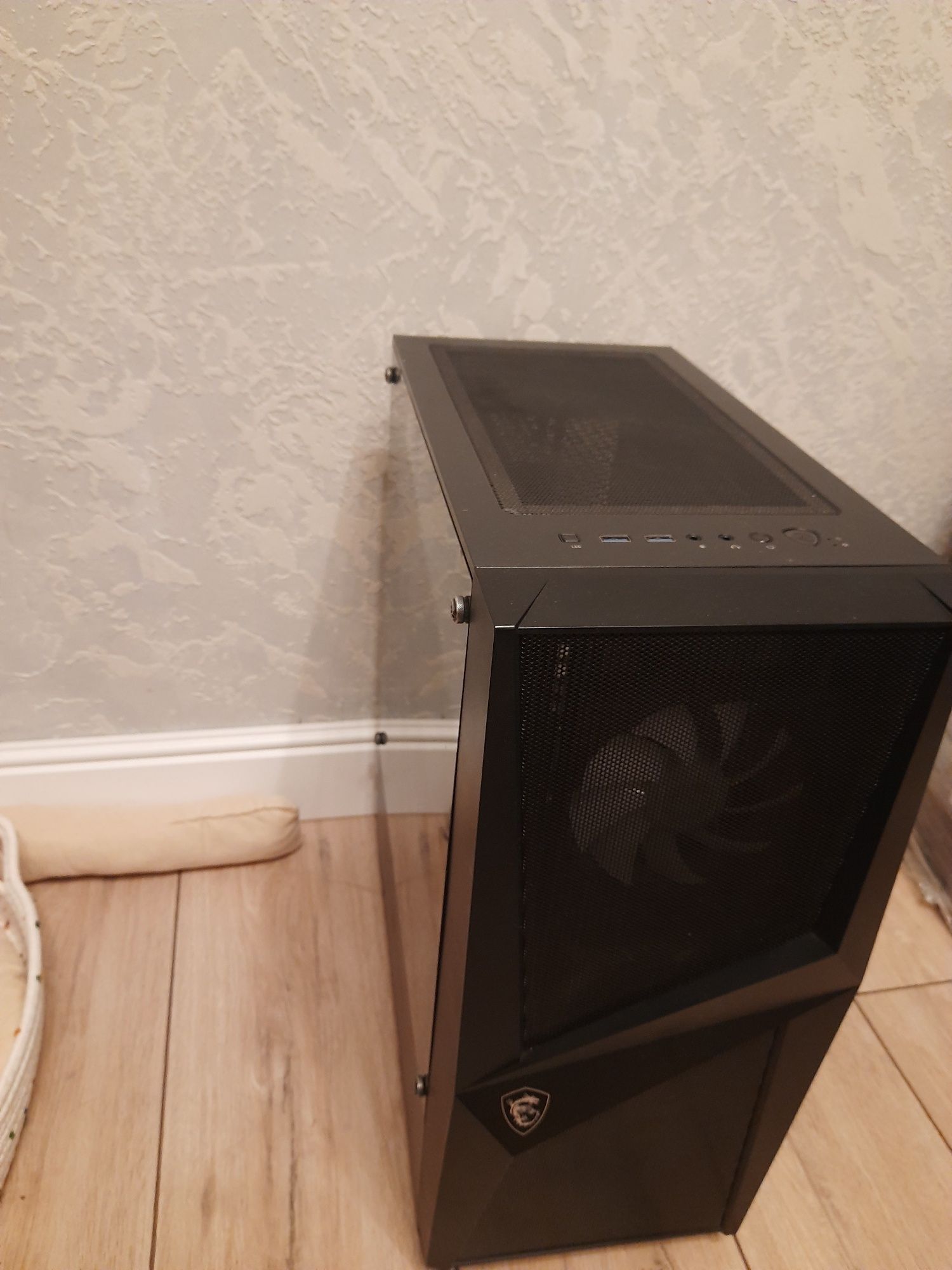 Игровой пк i5 9400f rx 470 или i3 10100f