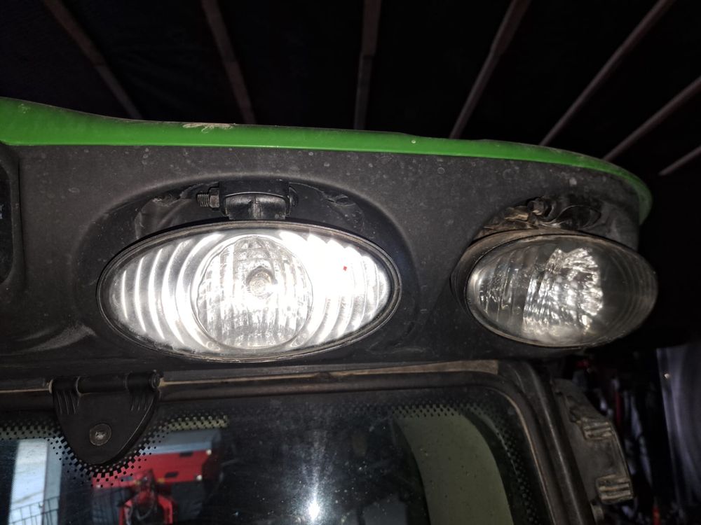 Halogeny John Deere 6r