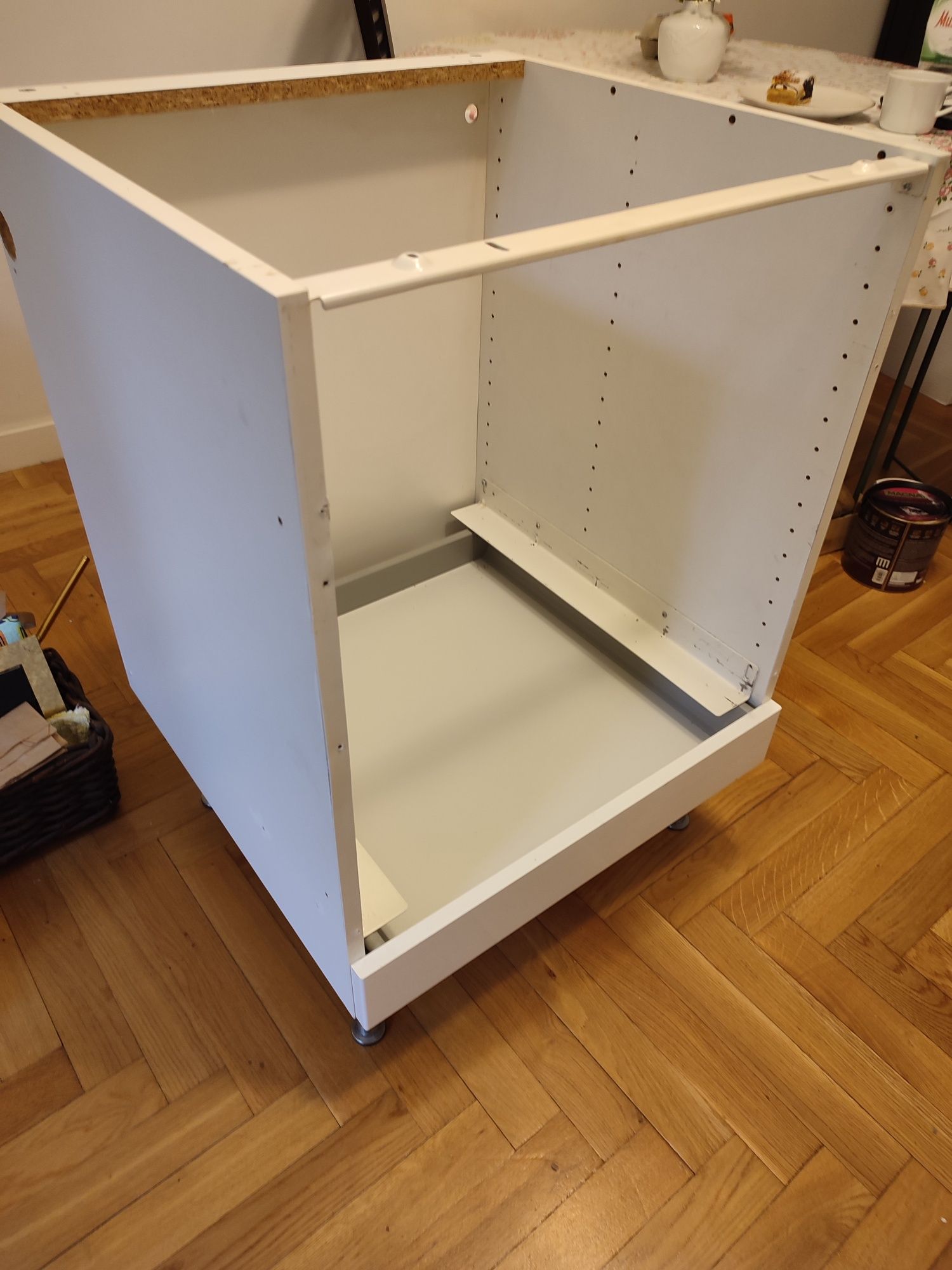 Szafka pod zabudowę piekarnika