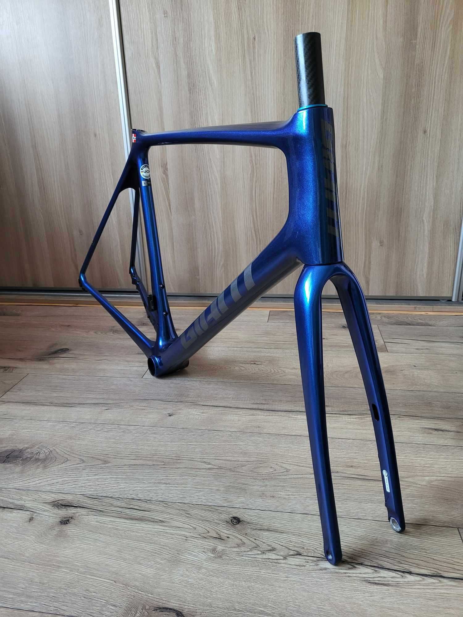 Piekna rama TCR Advanced Pro Frameset Carbon szosa