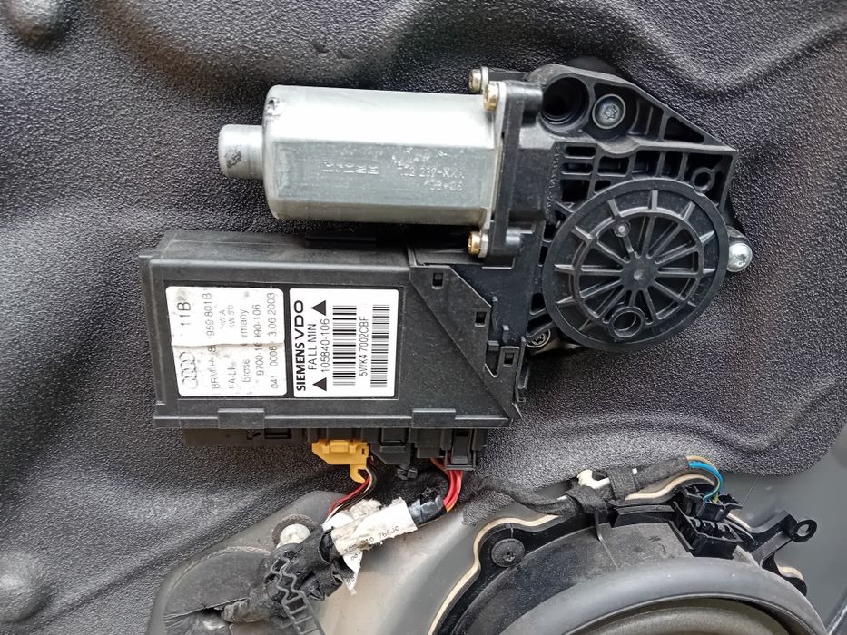 Audi a4 b6 silnik silniczek podnoszenia opuszczania szyb przód lewy