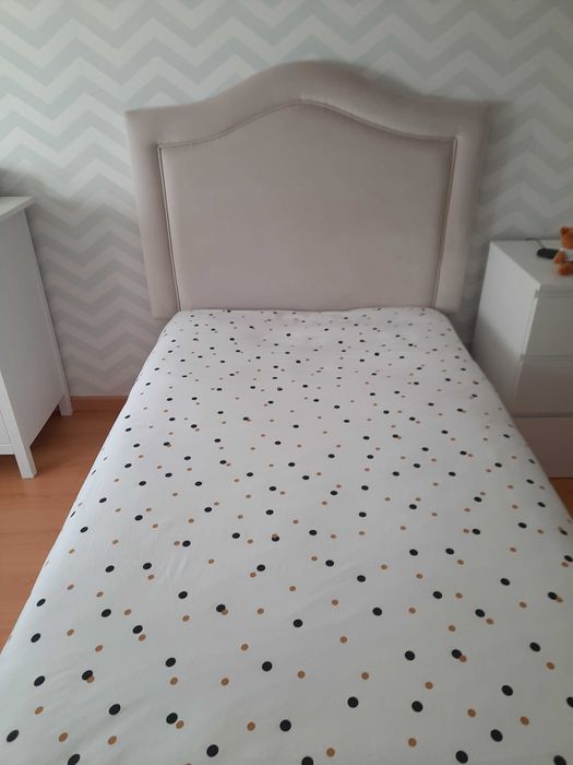 Cama  muito confortável inclui colchão