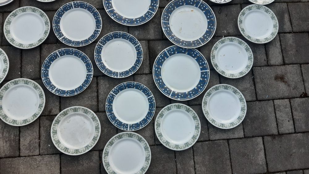 Stare różne talerze z prl-u.