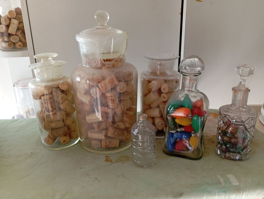 Vários Frascos de Vidro Antigos