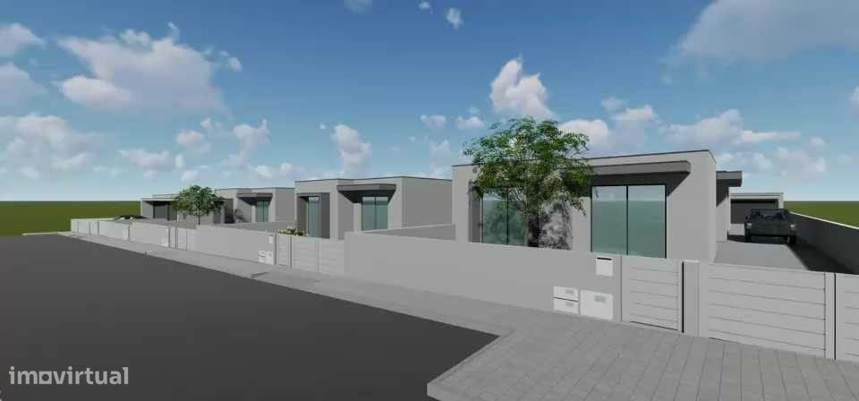 Moradia Térrea Germinada T3+1 em Arada