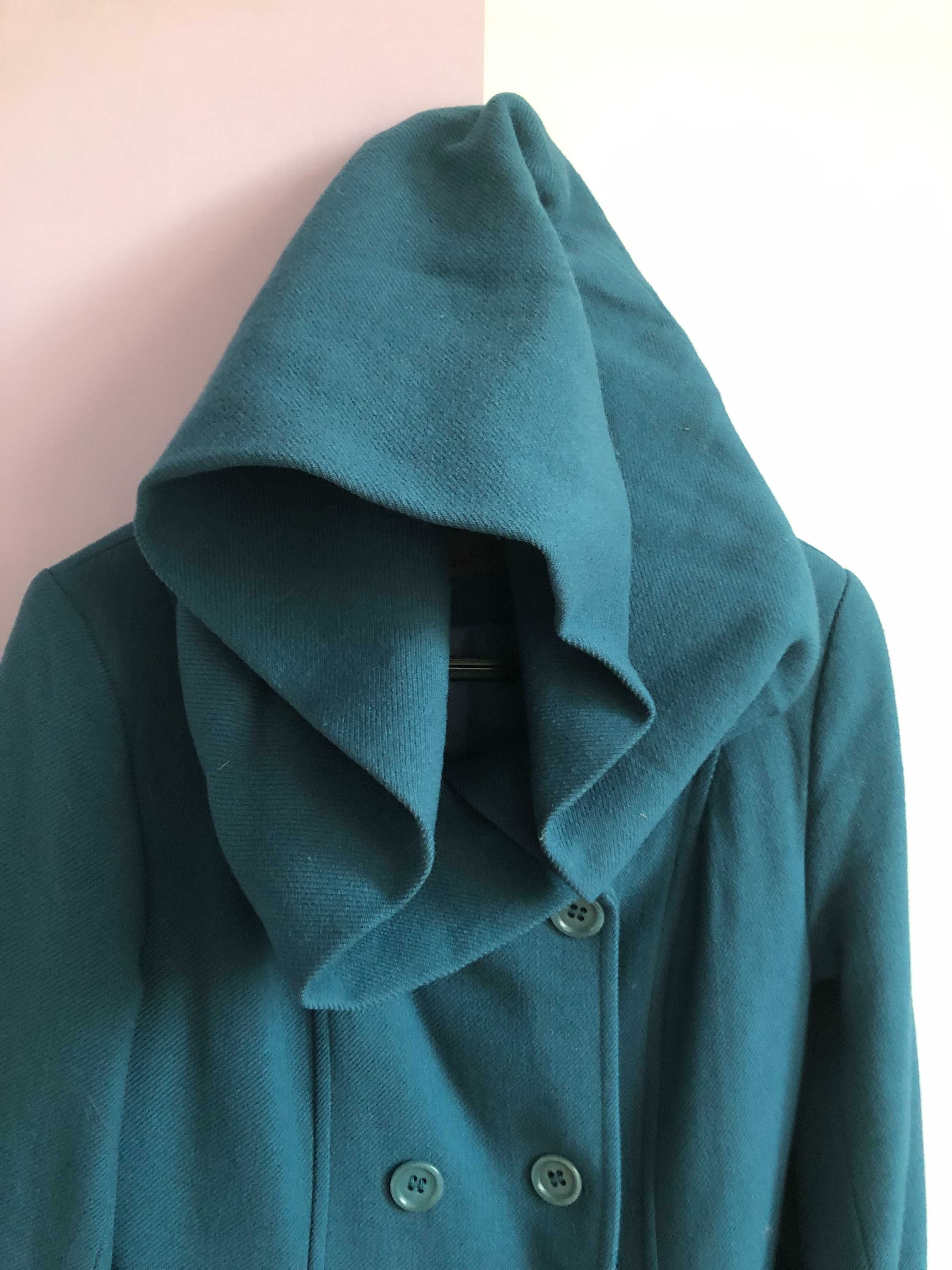 Turkusowo-zielony wełniany romantyczny płaszcz ocieplany z kapturem